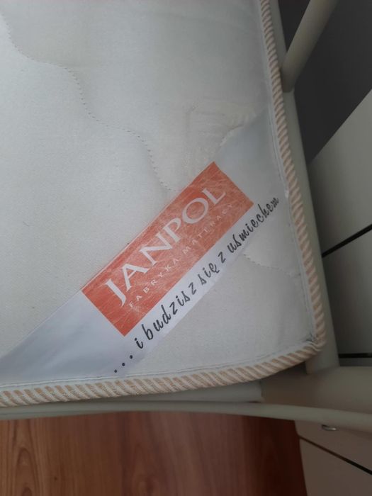 Łóżko z materacem Janpol  90x200 cm