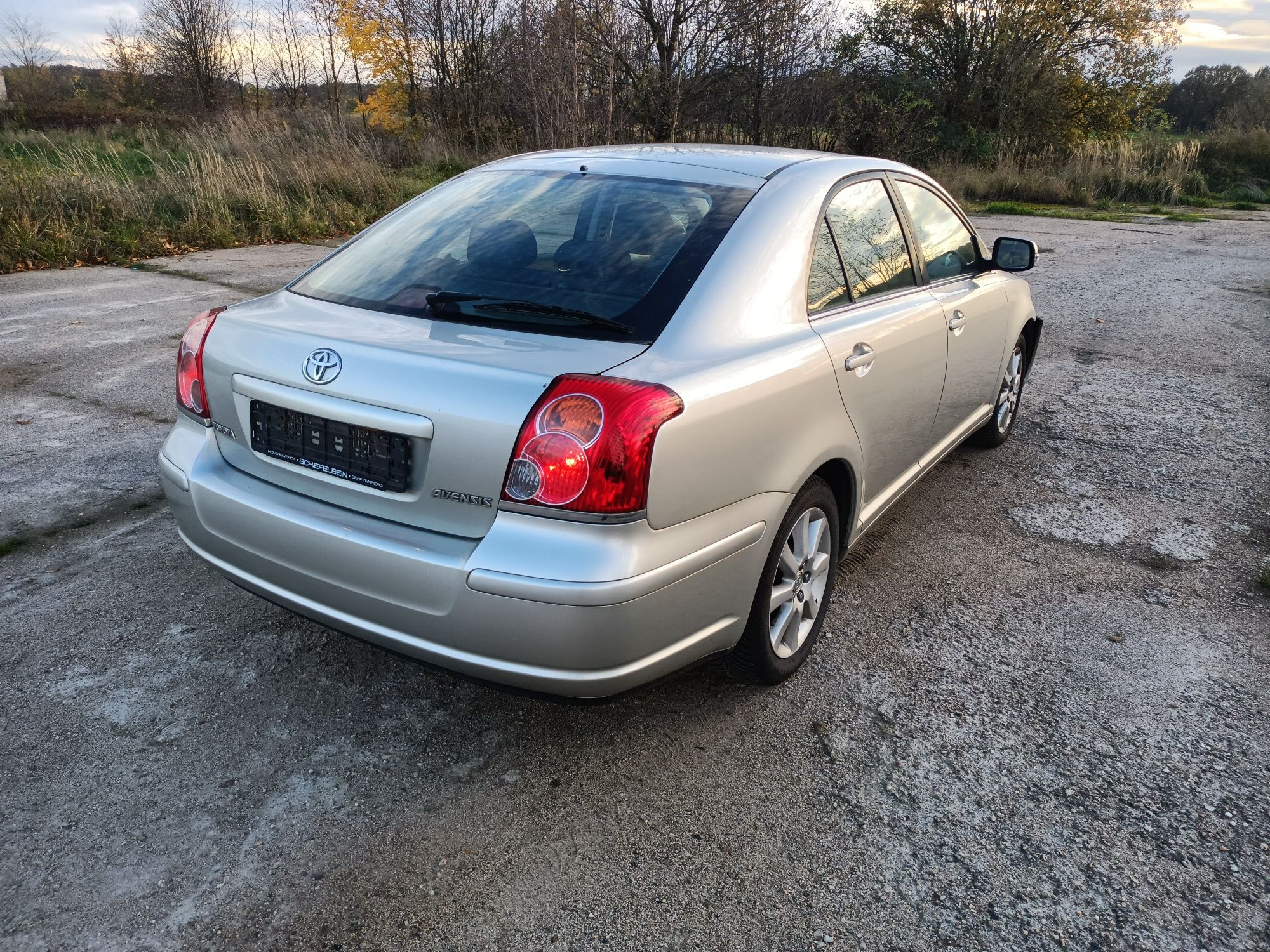 Toyota Avensis 1.8 vvti 2007 rok lift 180 tys przebiegu