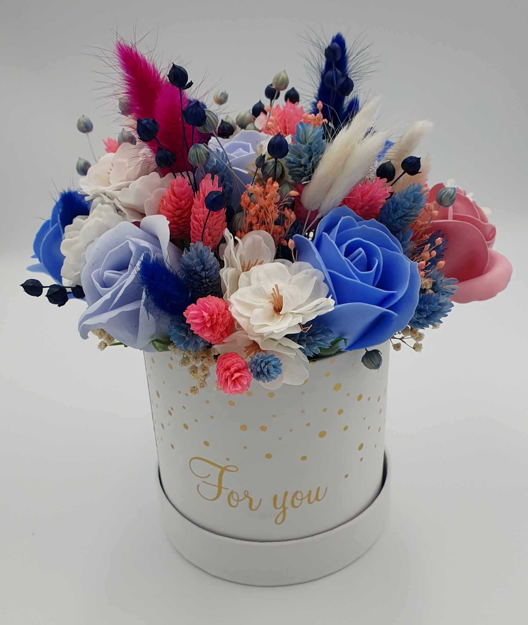 Flowerbox z kwiatów mydlanych z dodatkami, Walentynki
