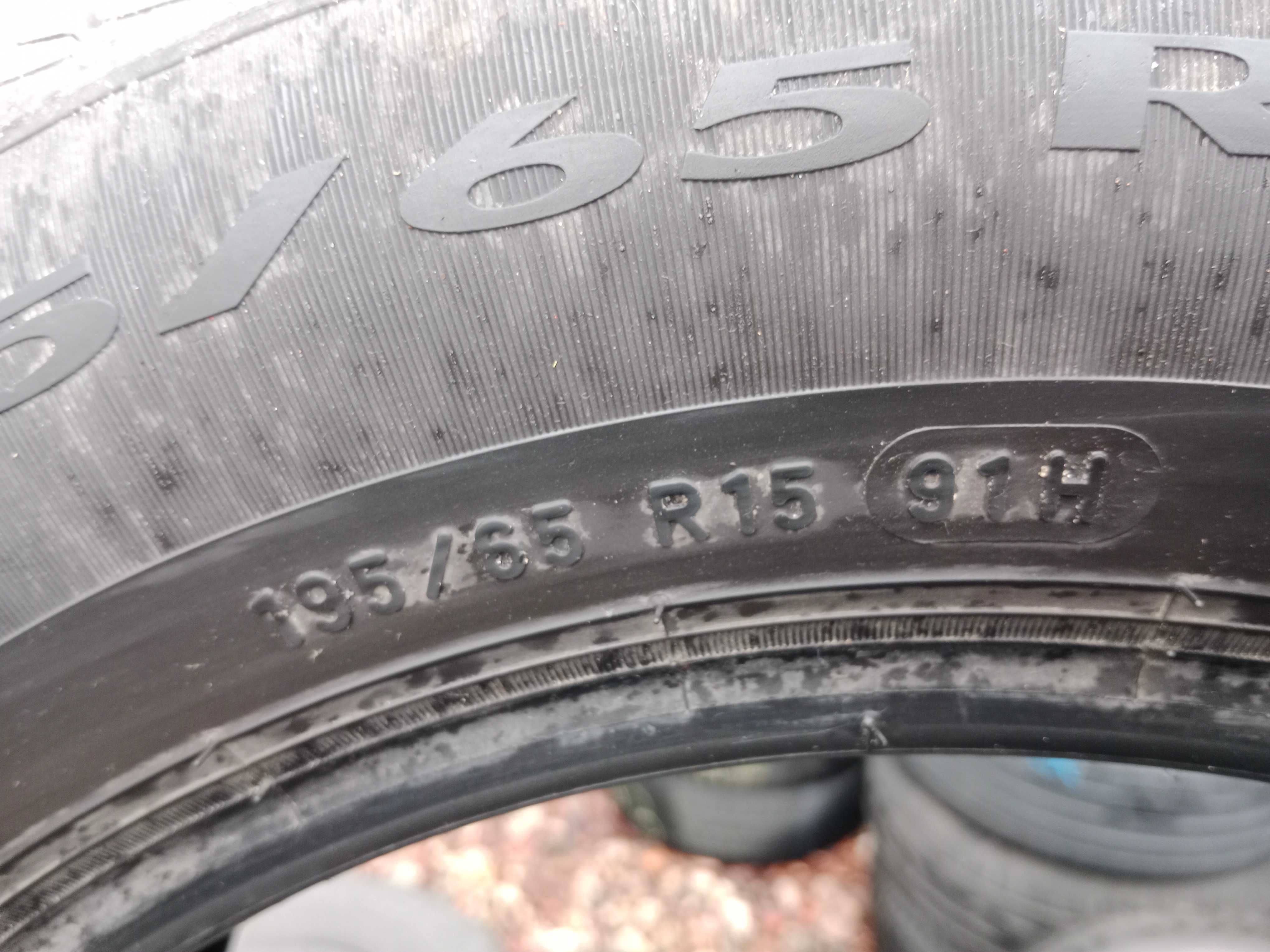 Opona używana 195/65R15 Pirelli Cinturato p1 1szt.