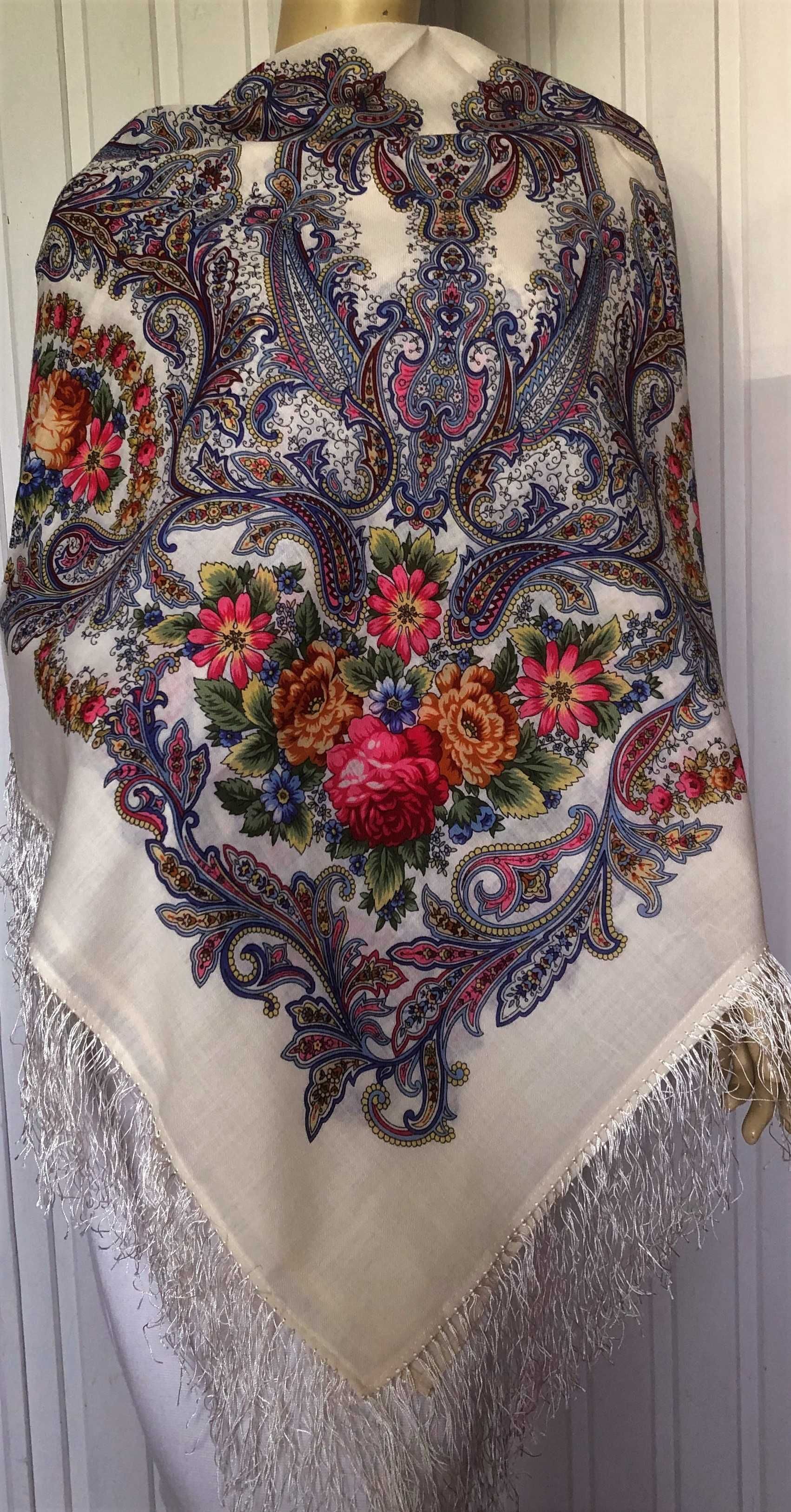Pavlovo Posad chusta wełna merino autentyk 125x125