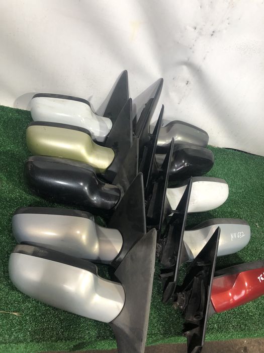 Дзеркала Renault Megane 2 рено меган 2 — різні кольори та комплектації