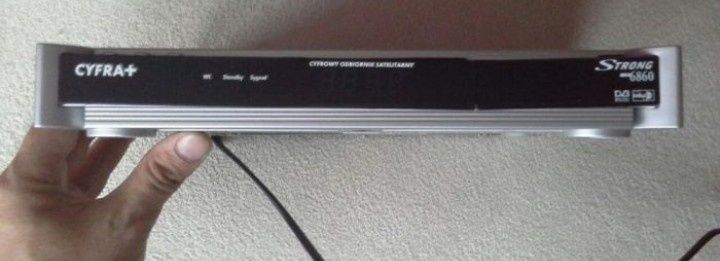 Tuner satelitarny Strong SRT6860. Cyfrowy odbiornik satelitarny Cyfra