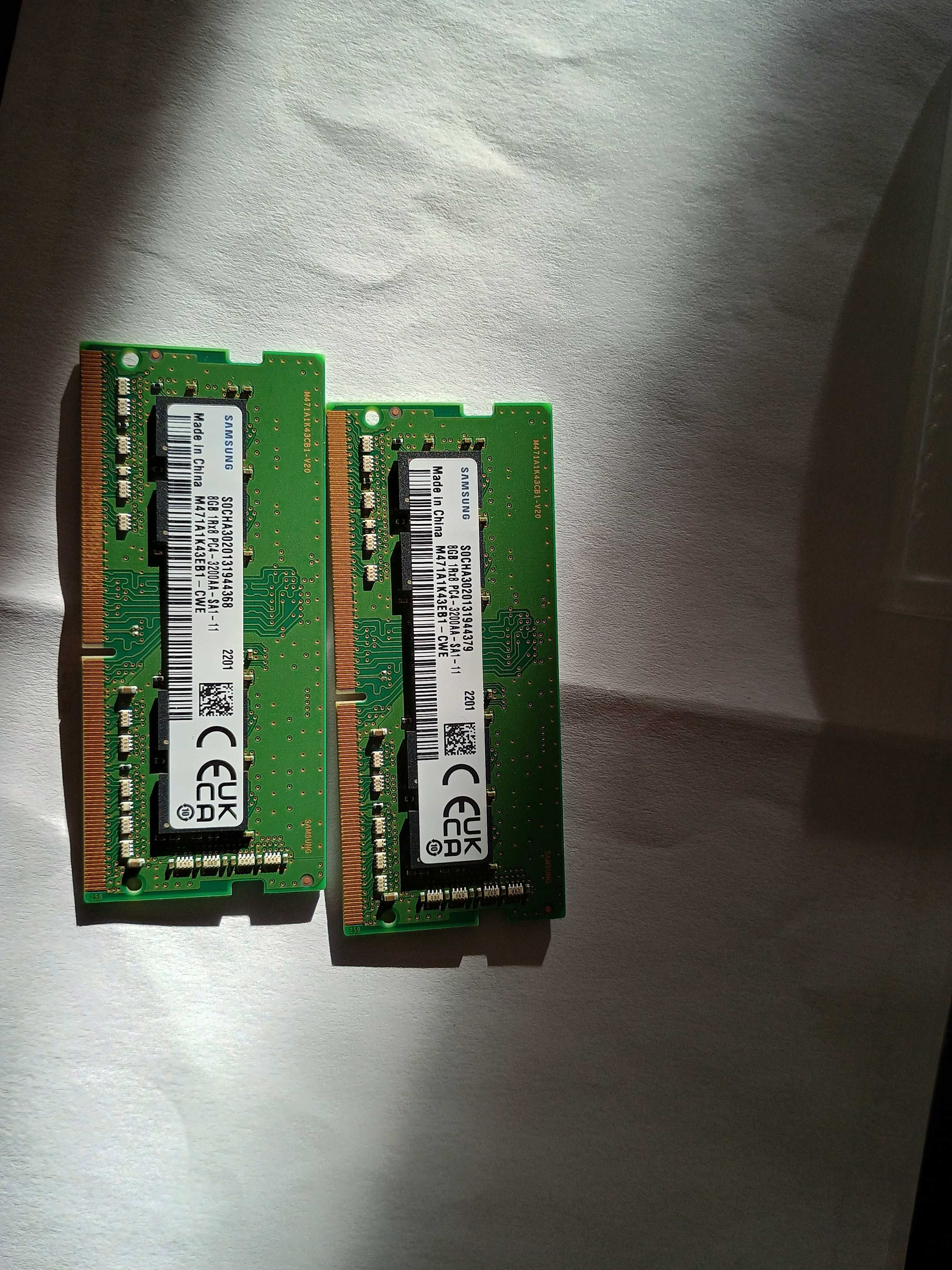 Pamięć 8 GB RAM do laptopa   DDR 4- firmy  Samsunga