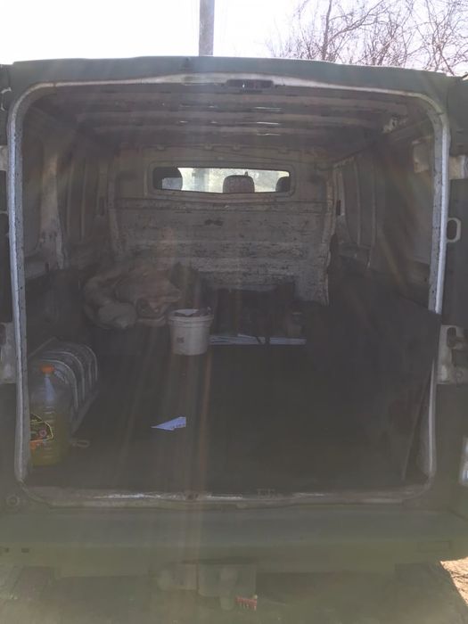Продам Вантажний  Бус  Renault Trafik