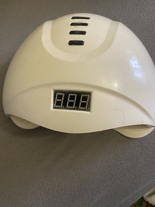 Лампа для манікюру