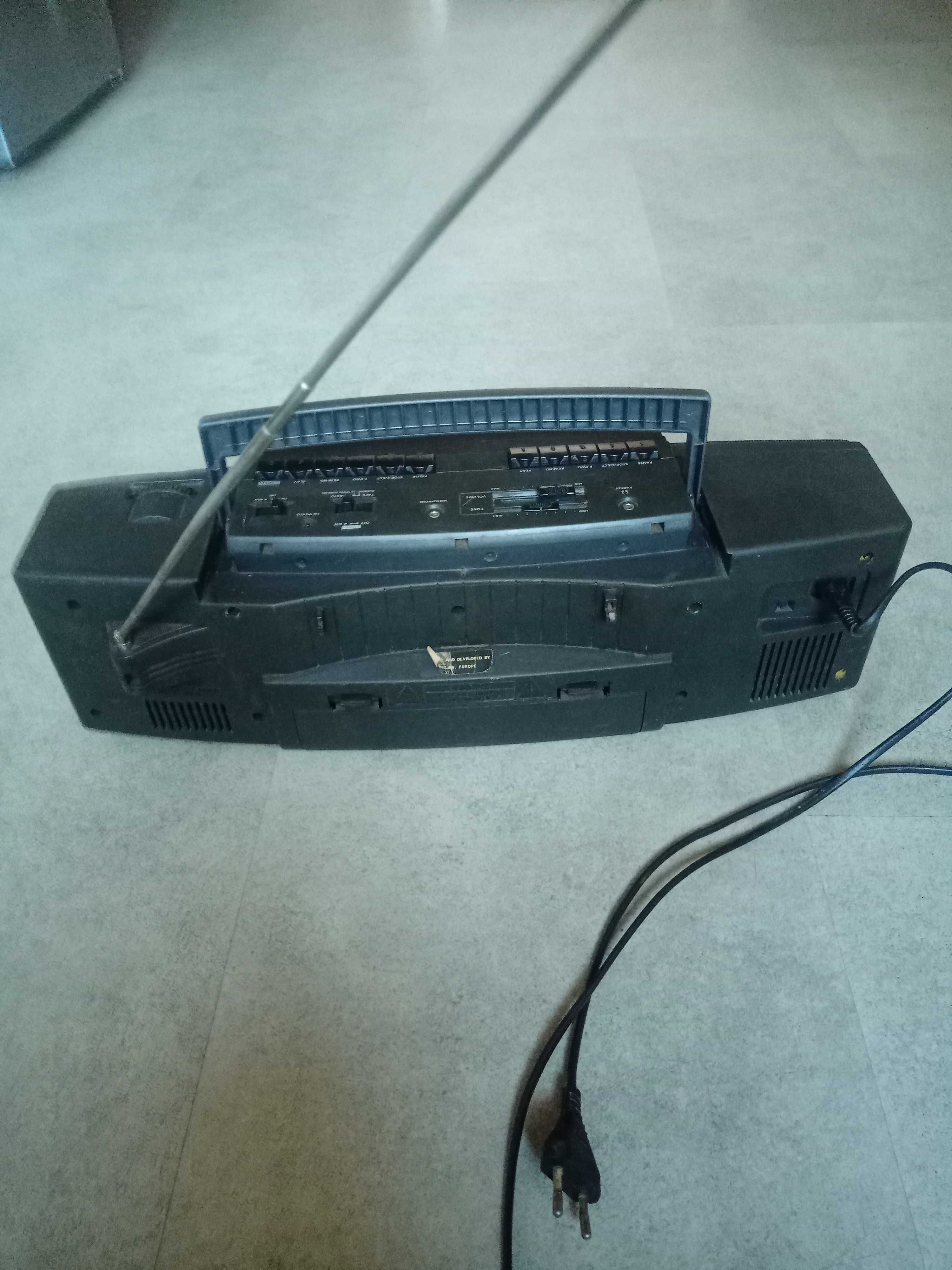Radiomagnetofon Philips AW 7140
