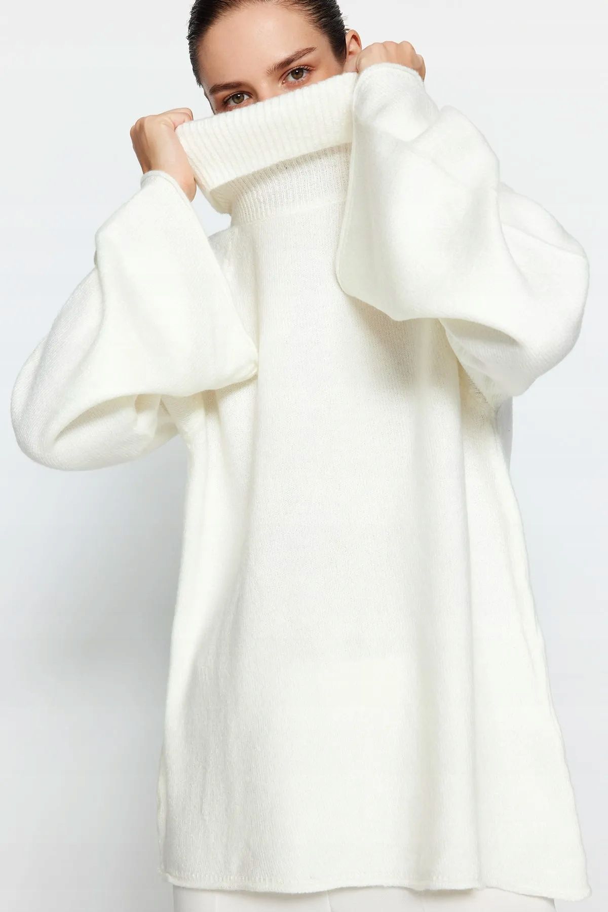 Trendyol 38 M Sweter Oversize Golf Ecru H16209
