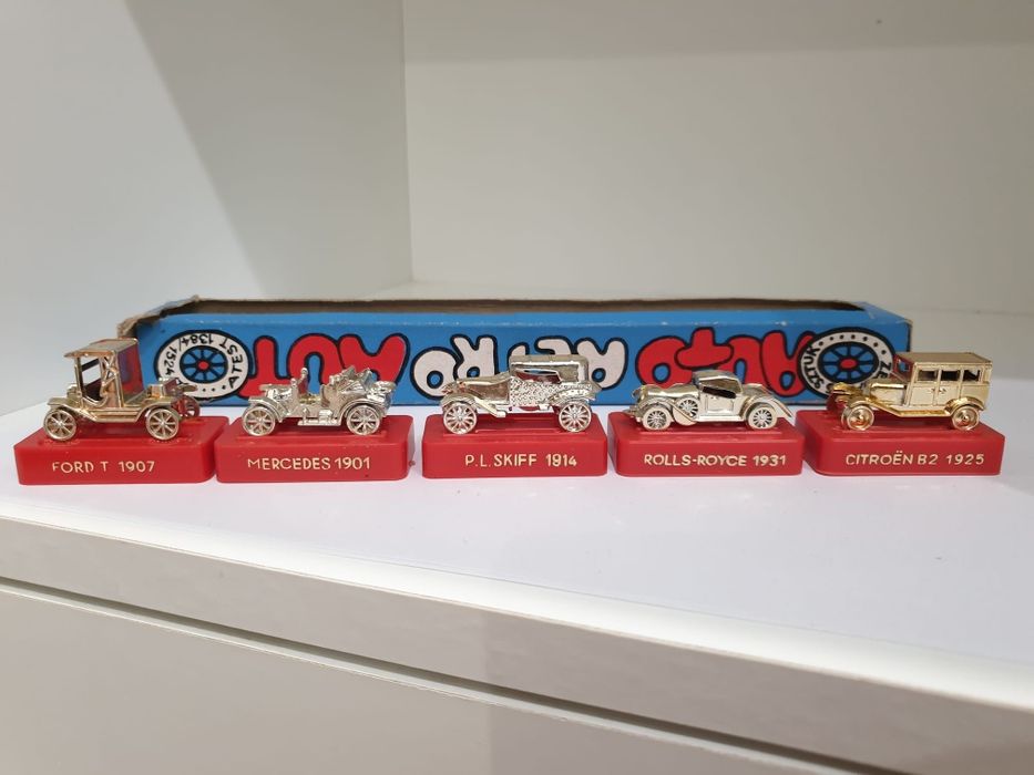 Zestaw autek Retro z czasów PRL mazowsze