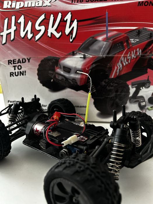 Auto rc husky 4wd 1/18scale