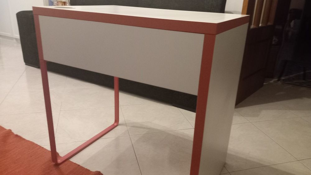 Secretária de criança