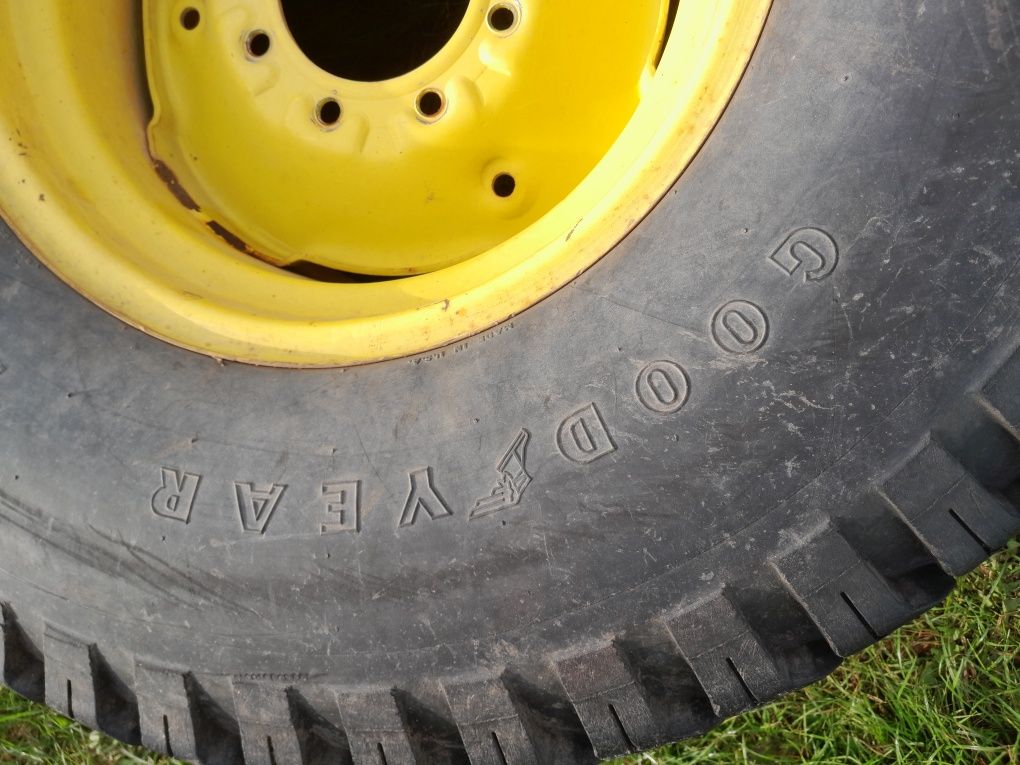 Koła  komplet john deere