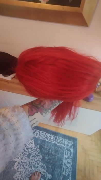 Czerwona Długa Peruka z ludzkich włosów