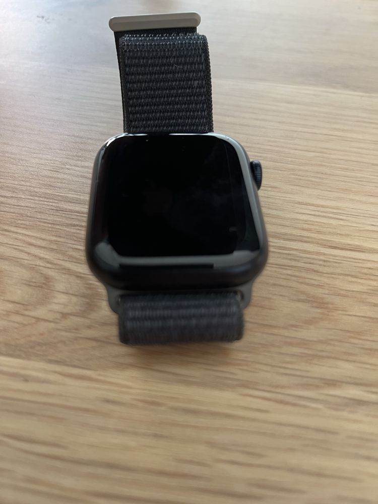 Apple Watch 9 45mm cellular com garantia