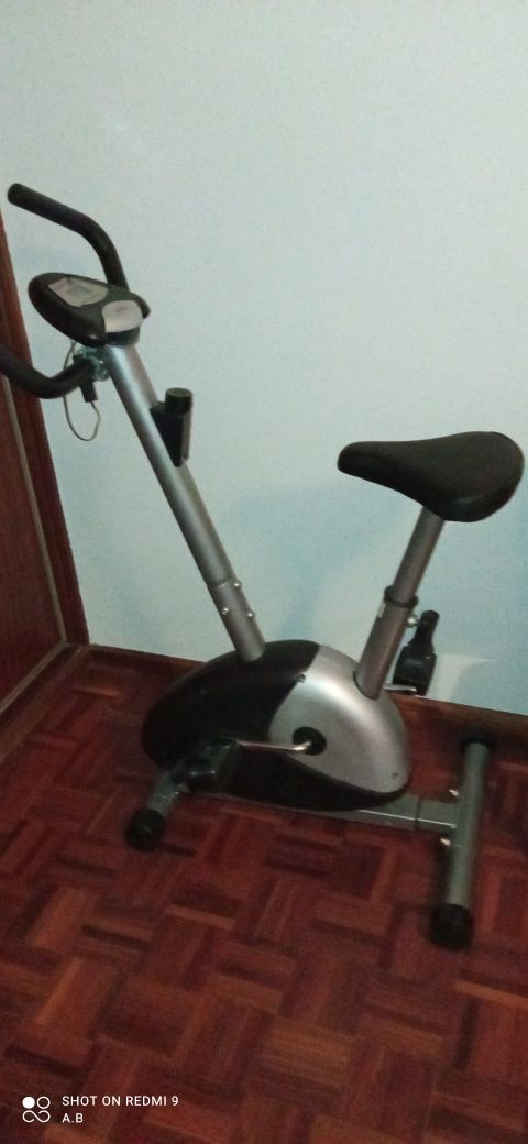 Bicicleta de manutenção