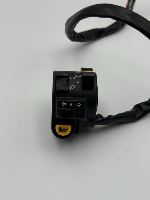 Пульт перемикання на мотоцикл