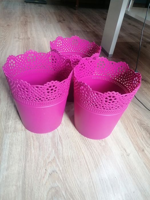 3 fuksjowa doniczki, osłonki