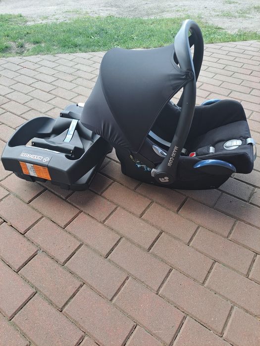 Sprzedam nosidełko z bazą Maxi Cosi
