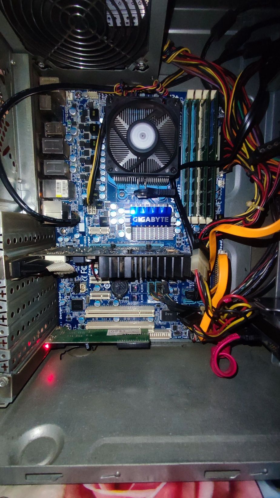 Продам комп'ютер  Amd Athlon II повний комплект ,оригінальна коробка
