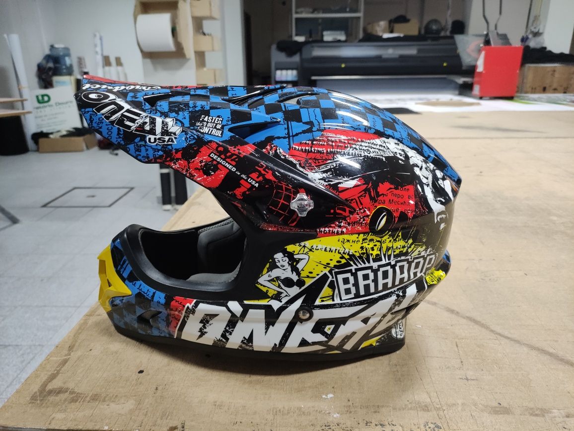 Capacete O`neal usado