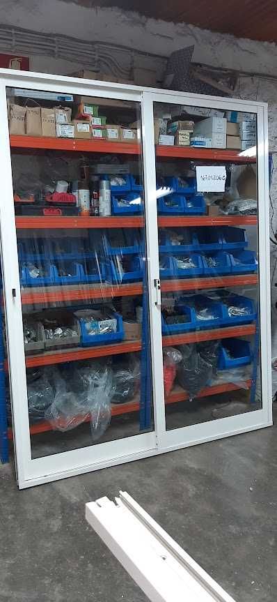 Porta alumínio usada barato