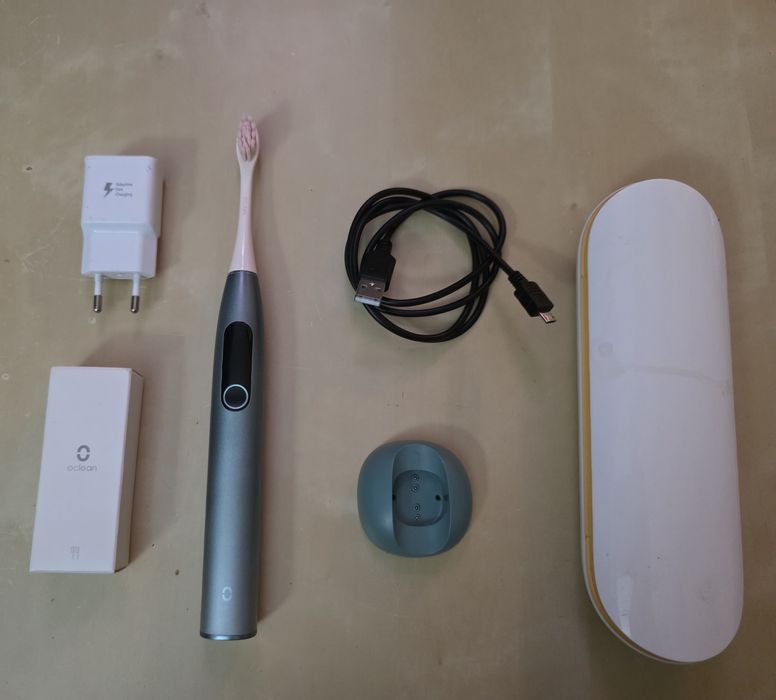 Szczoteczka do zębów Oclean X używana +etui