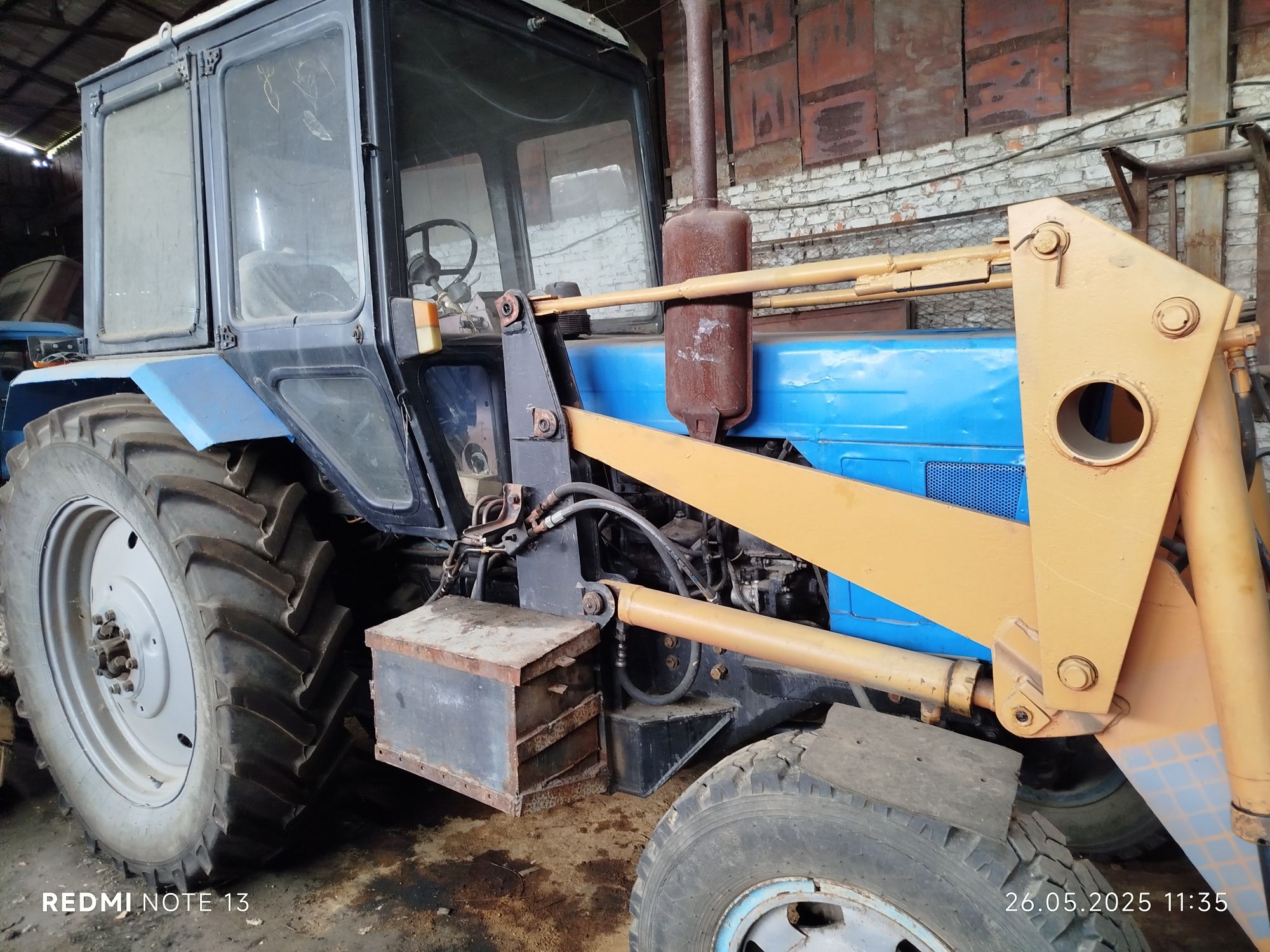 Продам трактор МТЗ 82 фронтальним погрузчіком.