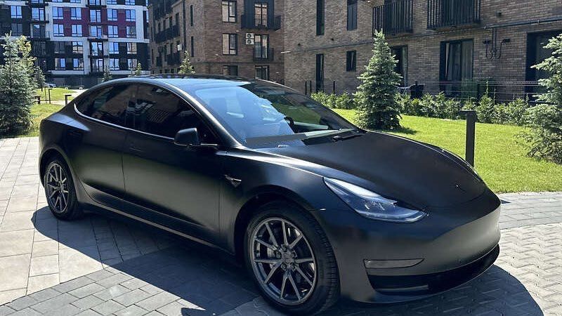Tesla model 3 2020