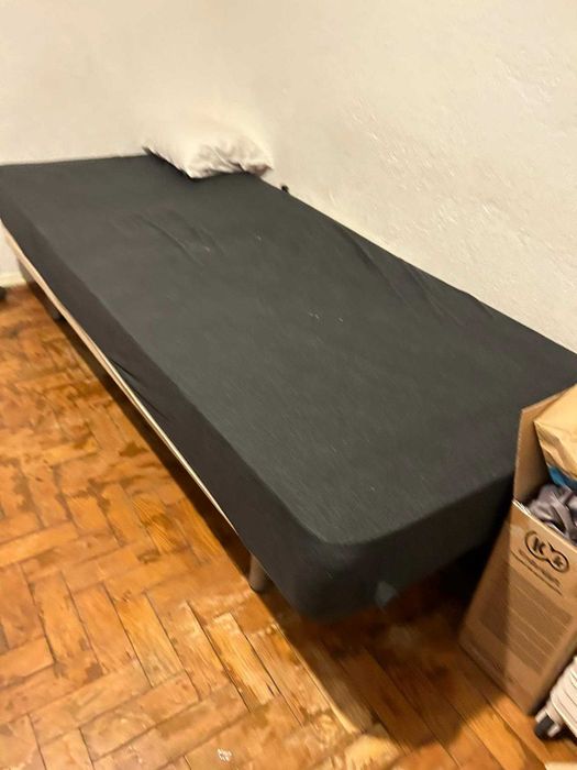Colchão de solteiro c/molas ortopédico+ estrado