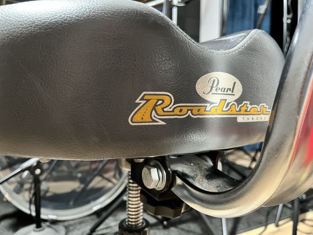 Pearl Roadster stołek tron perkusyjny z oparciem