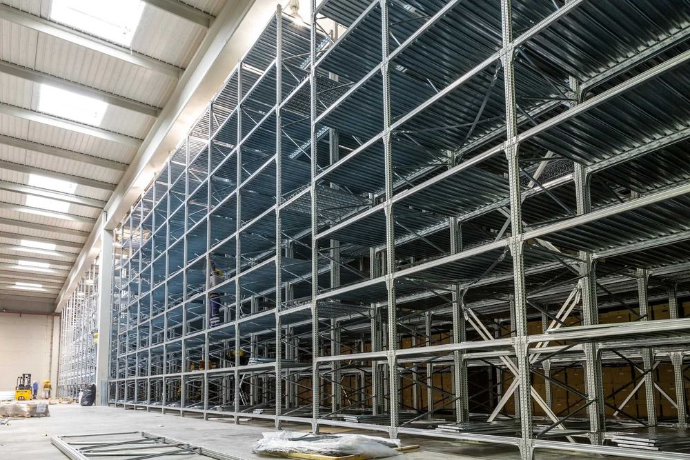 Prateleiras endal 2 andares 5 corredores 30m