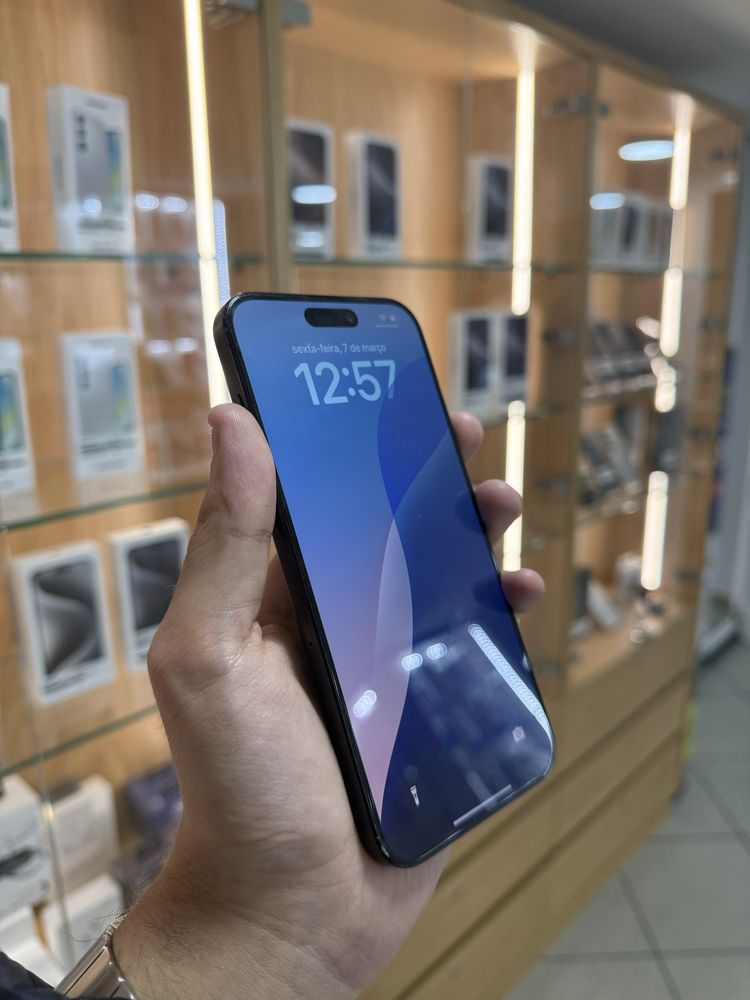 IPHONE 15 PRO MAX 256GB USADO