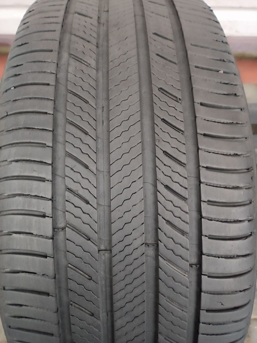 225.50.17 jedna Michelin Premier A/S