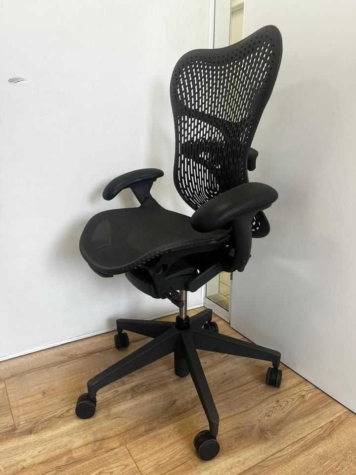 Herman Miller Mirra 2 reformado (totalmente equipado)