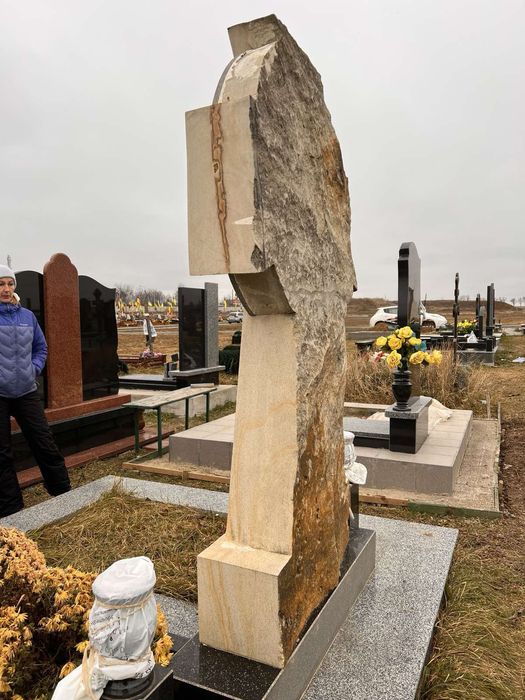 Козацький хрест, пам'ятники з каменю