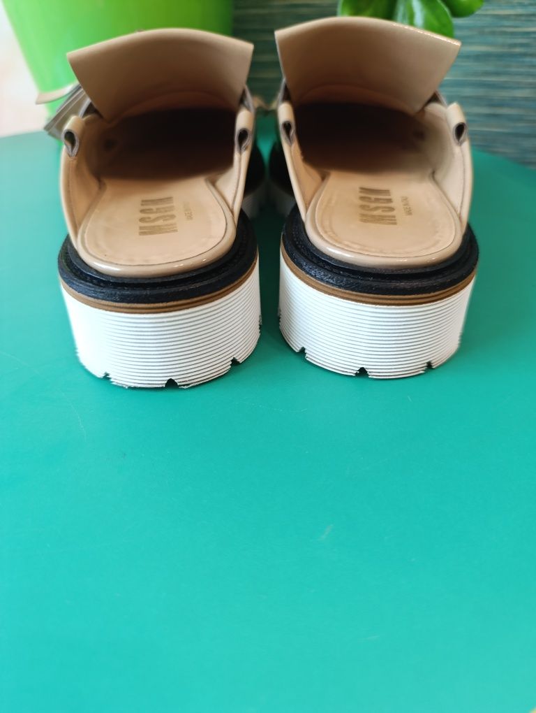 Шикарные лоферы Италия MSGM