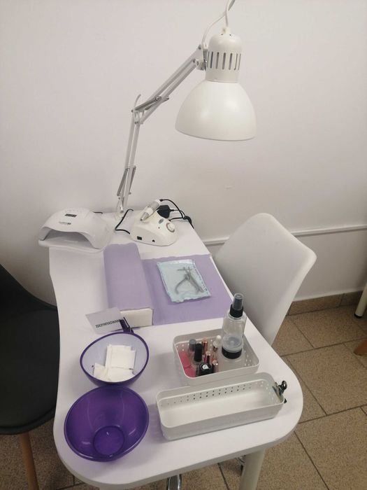 Kurs przedłużania paznokci żelem