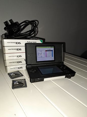 Konsola Nintendo DS Lite w zestawie .
