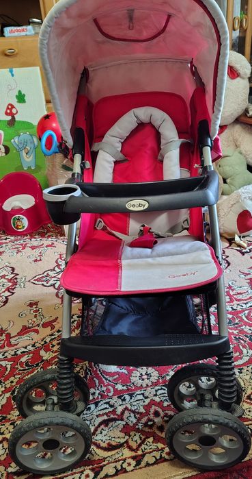 Прогулянкова коляска