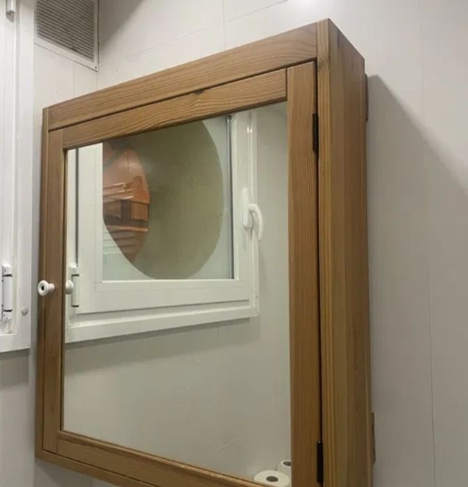 Armário espelho ikea