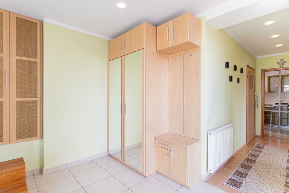 Do wynajęcia mieszkanie ( 2350 z opłatami, 2 pokoje, balkon, TV)