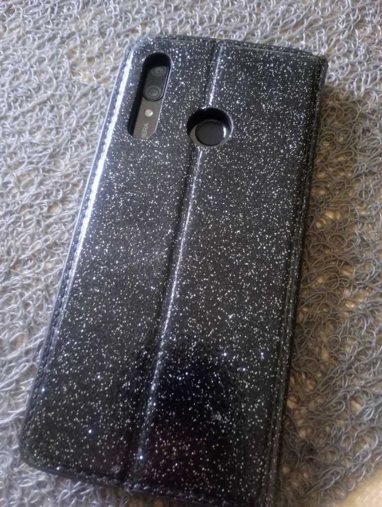 Telefon Huawei P Smart 2019 plus etui