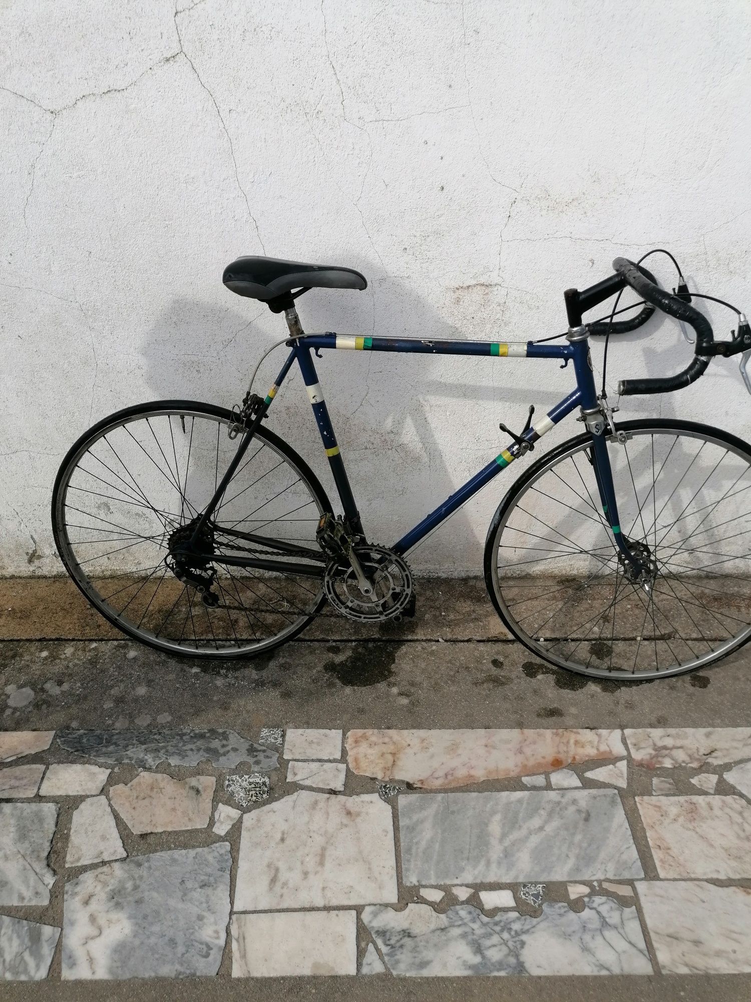 Bicicleta de estrada antiga