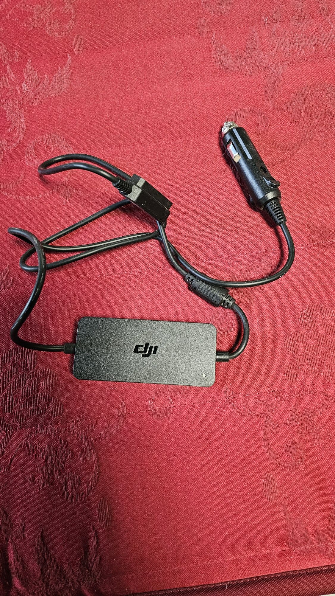 Автомобільна зарядка для DJI mavic 2 Pro
Advanced, 4 Pro, Pro V2.0)