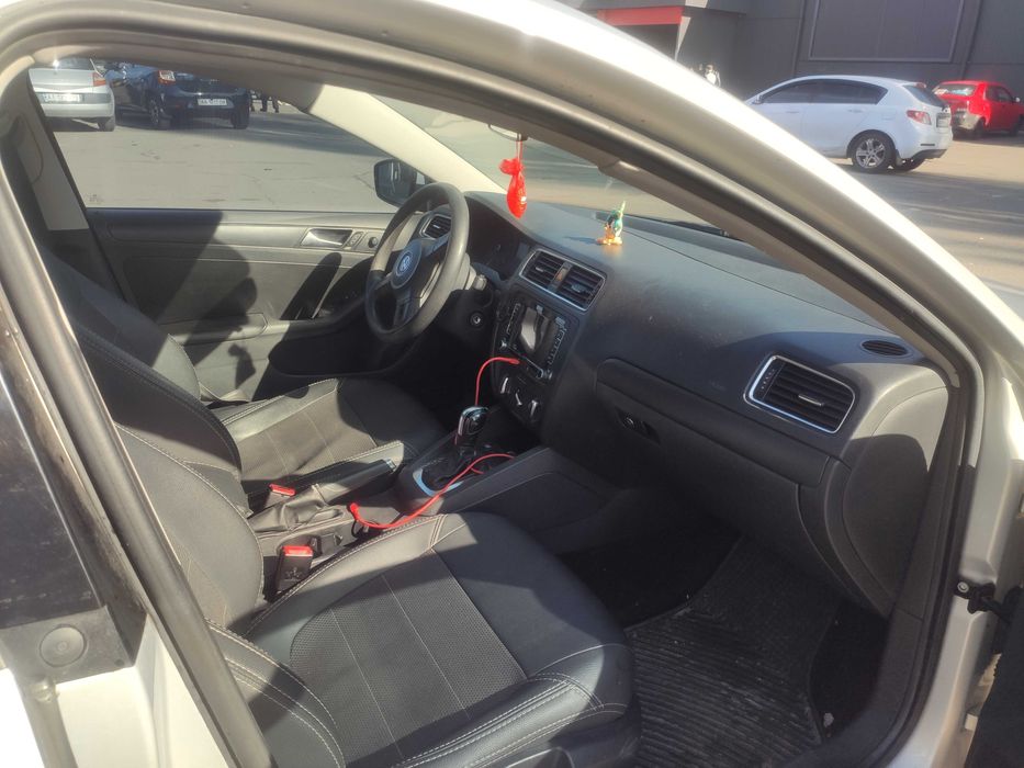 VW Jetta 2.5 Газ/Бензин