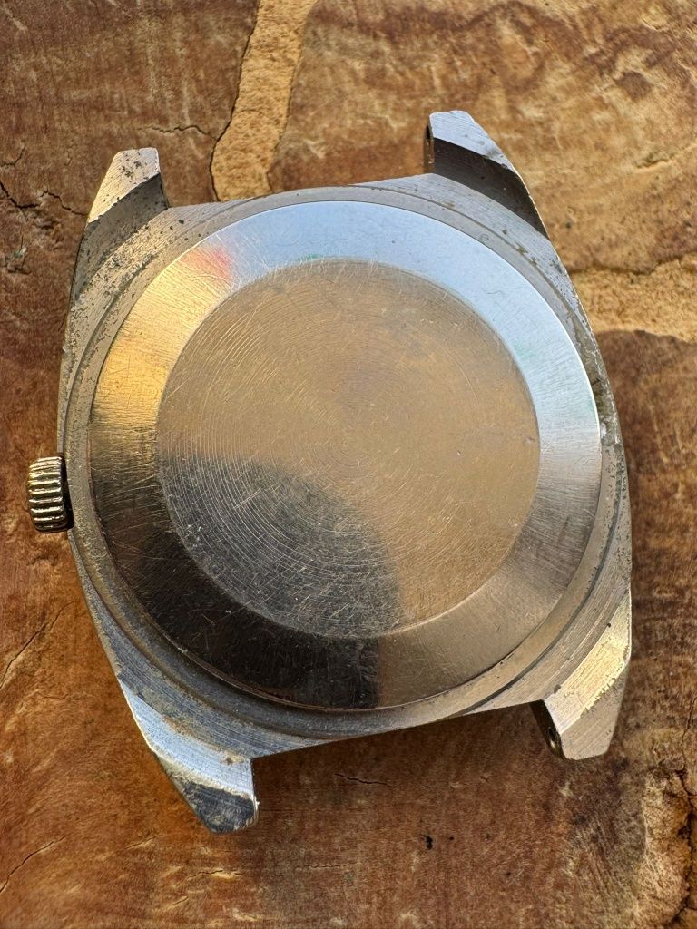 Stary zegarek raketa telewizor