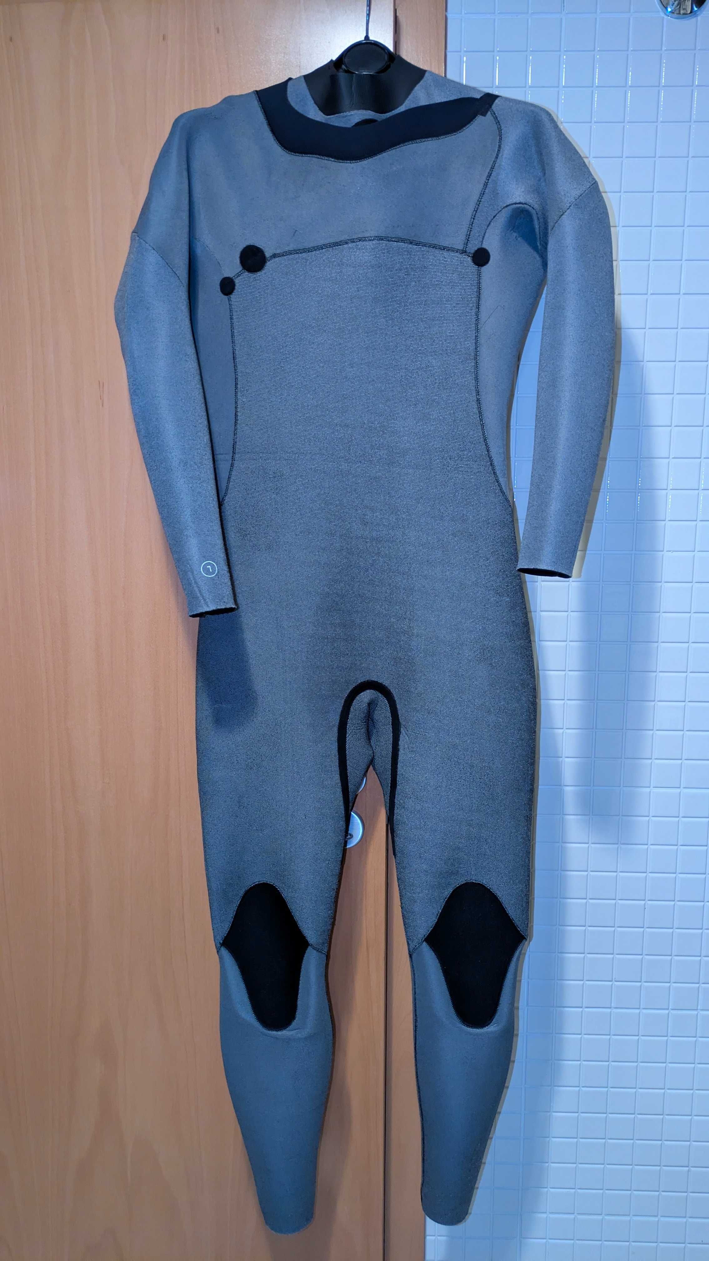 Fato Surf Xcel Comp 4/3 L ComoNovo
