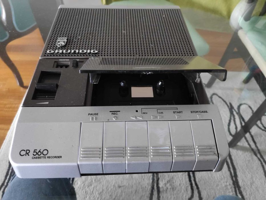 Leitor/Gravador de cassetes Grundig CR 560
