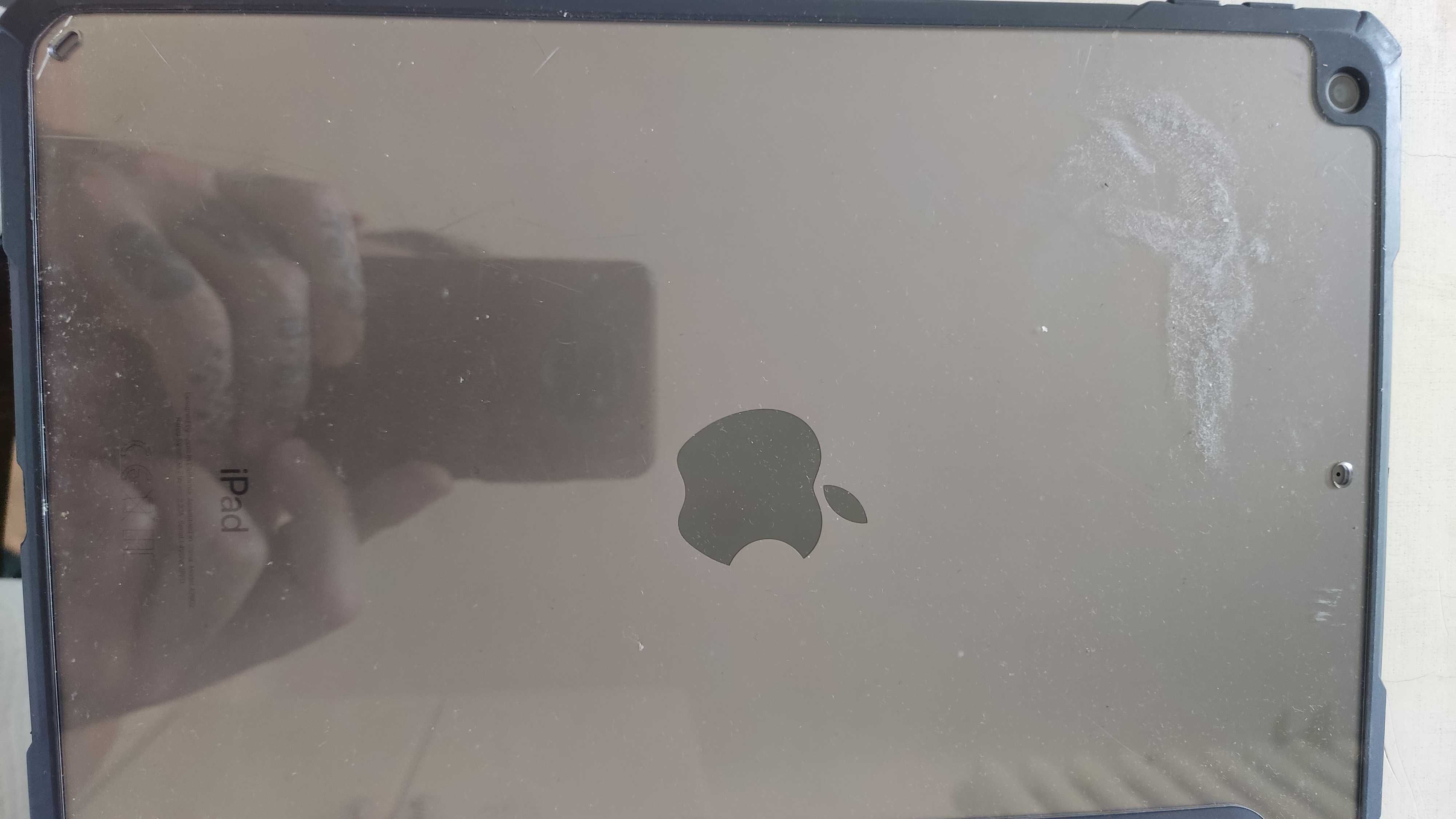 iPad 9. generacji Wi-Fi 64GB + Apple Pencil 2 + Etui + Akcesoria
