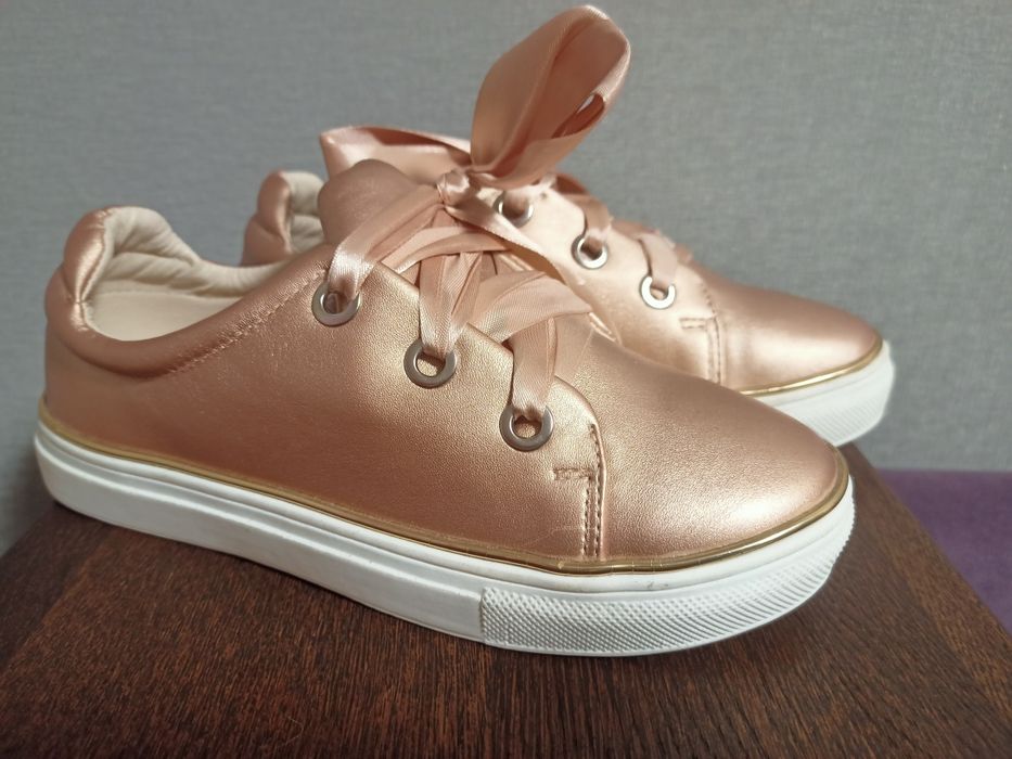 Кеди мокасини кросівки